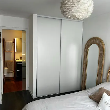 Et Petit Dejeuner 홈스테이 세클린