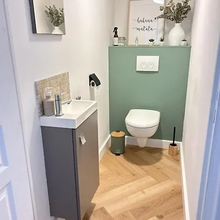 Et Petit Dejeuner 홈스테이 *